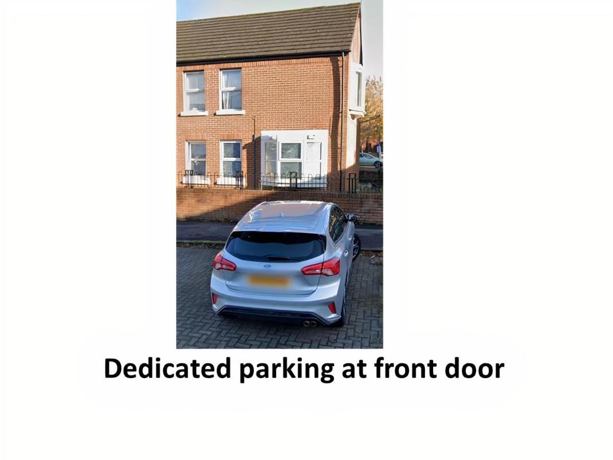 Very Central Location- Free Parking - 2 Bedrooms Belfast Kültér fotó