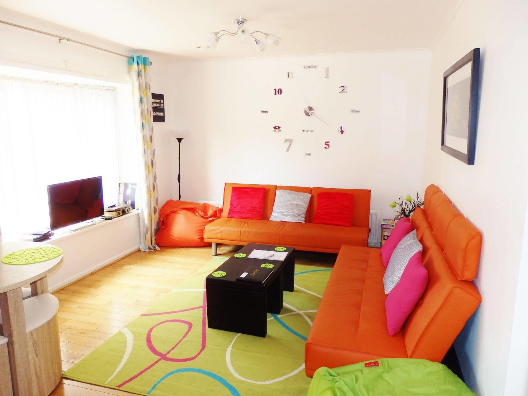 Very Central Location- Free Parking - 2 Bedrooms Belfast Kültér fotó