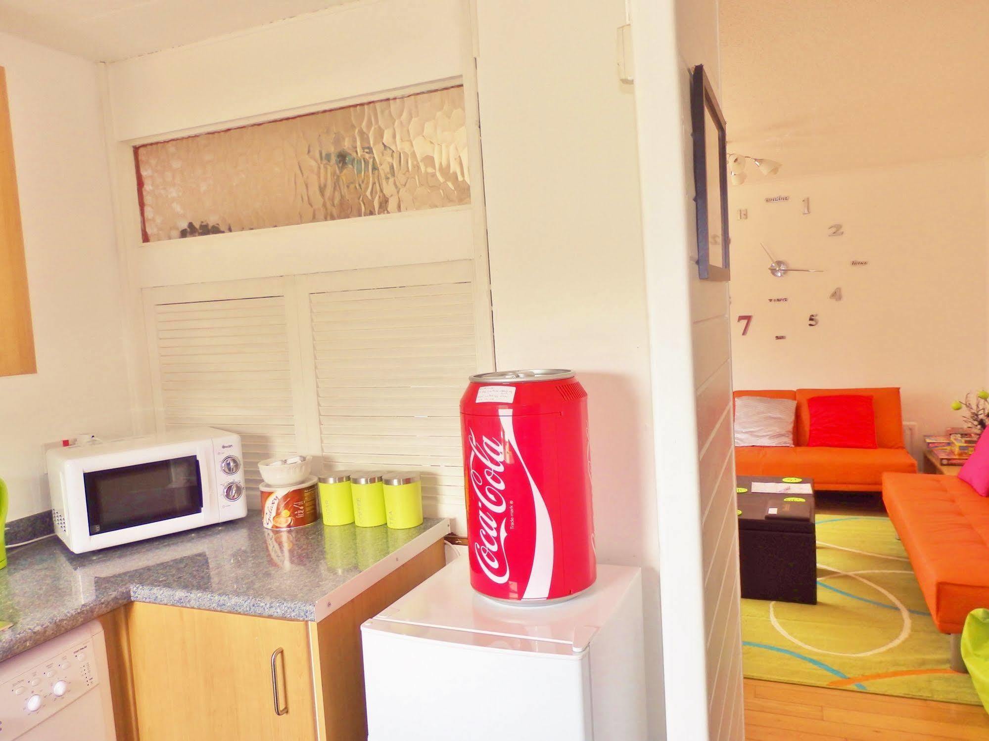 Very Central Location- Free Parking - 2 Bedrooms Belfast Kültér fotó