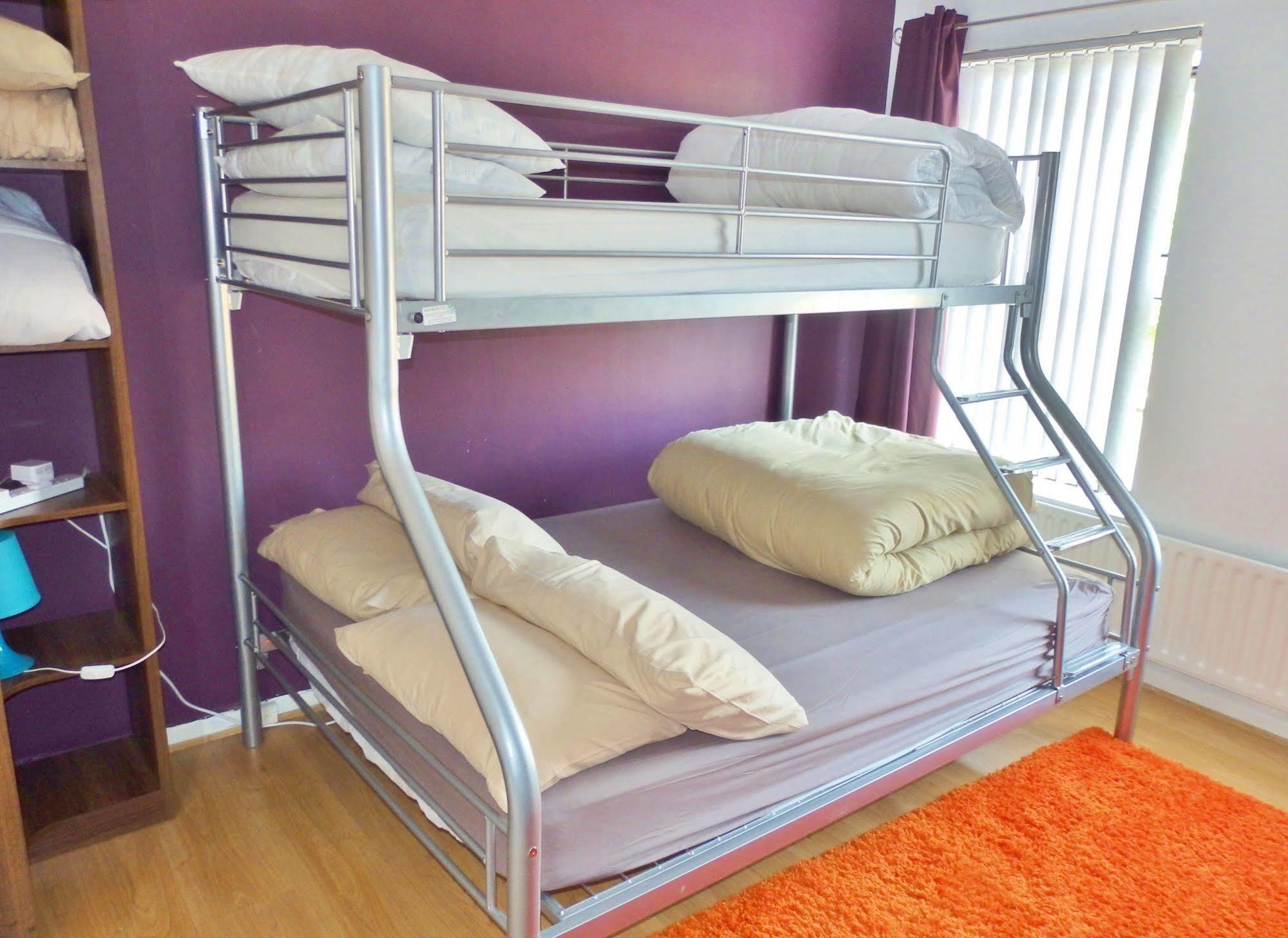 Very Central Location- Free Parking - 2 Bedrooms Belfast Kültér fotó