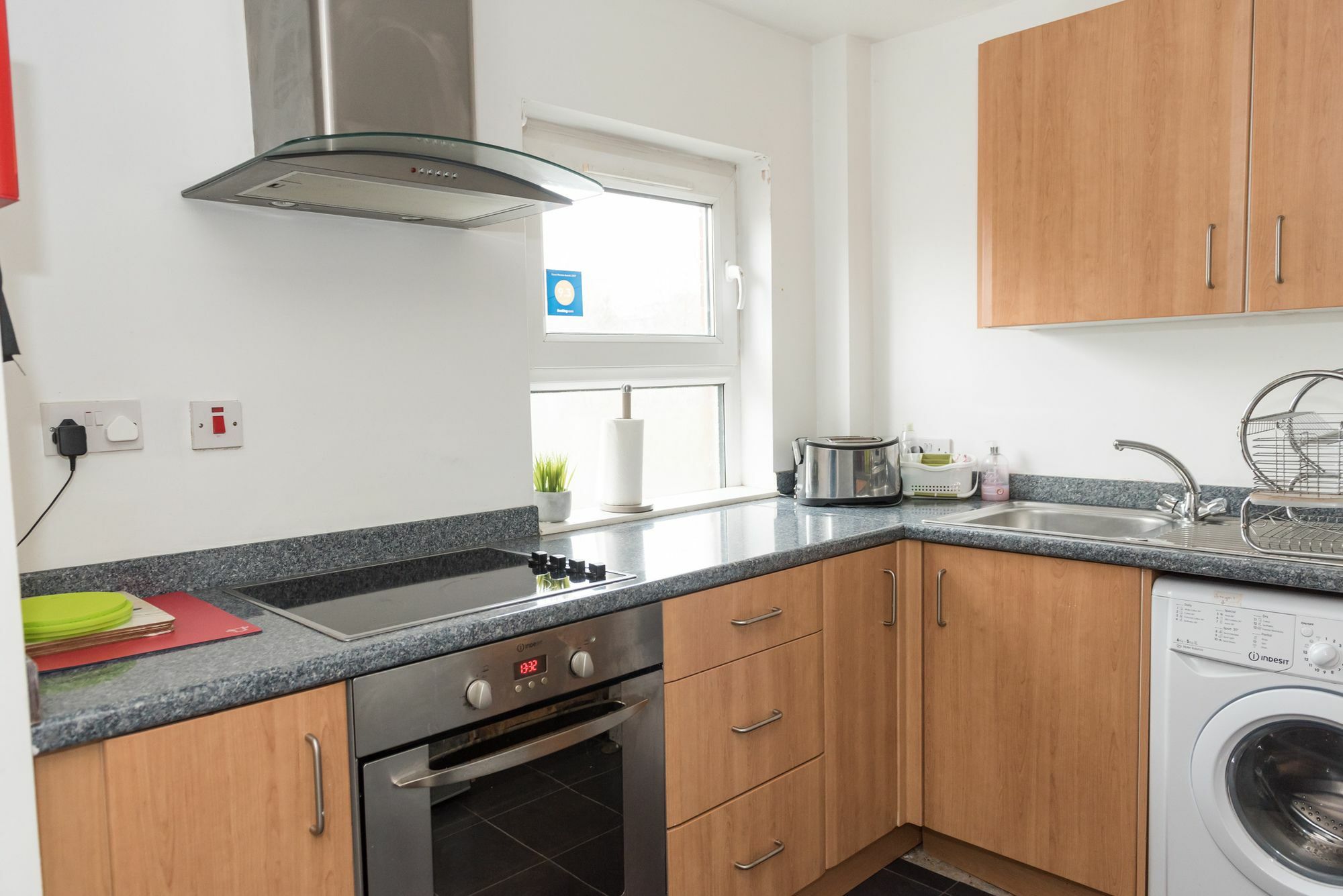 Very Central Location- Free Parking - 2 Bedrooms Belfast Kültér fotó