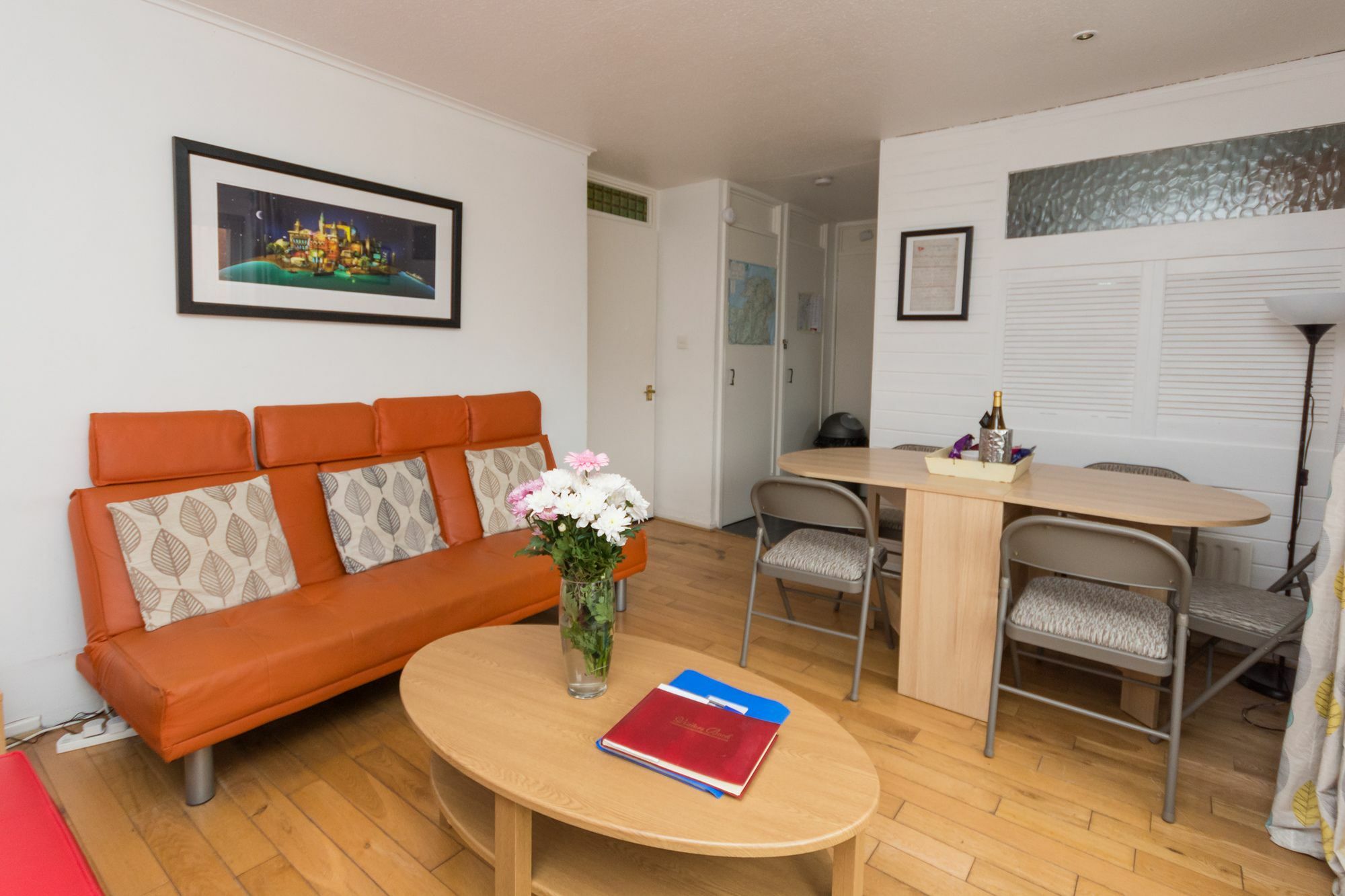 Very Central Location- Free Parking - 2 Bedrooms Belfast Kültér fotó