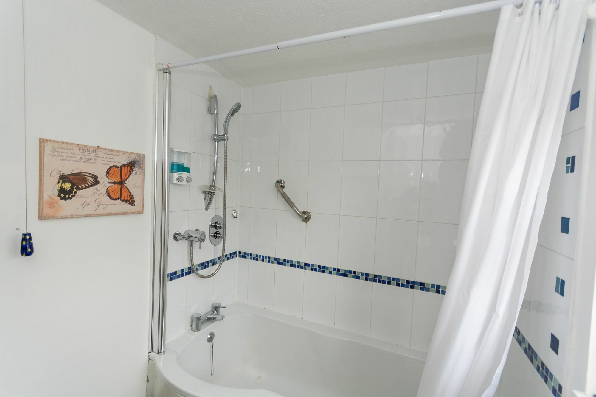Very Central Location- Free Parking - 2 Bedrooms Belfast Kültér fotó