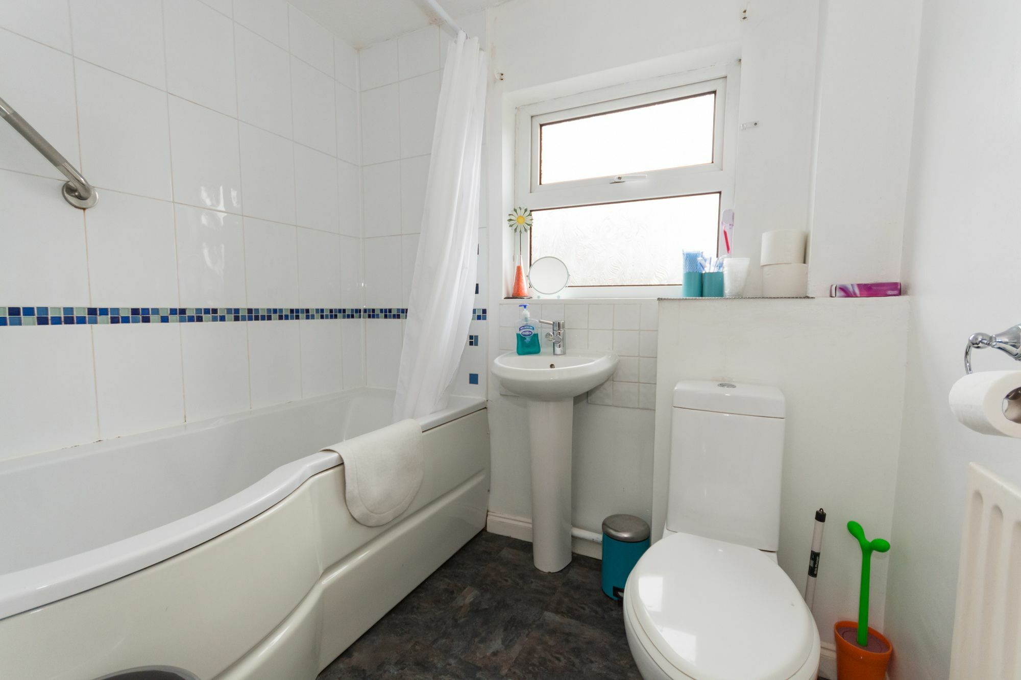 Very Central Location- Free Parking - 2 Bedrooms Belfast Kültér fotó