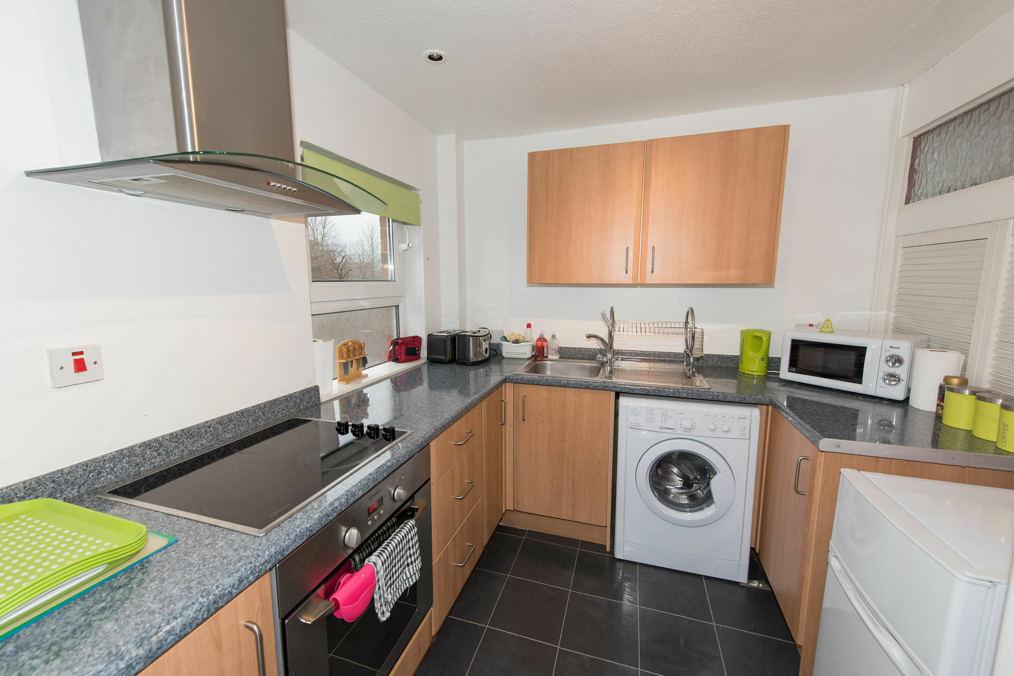 Very Central Location- Free Parking - 2 Bedrooms Belfast Kültér fotó